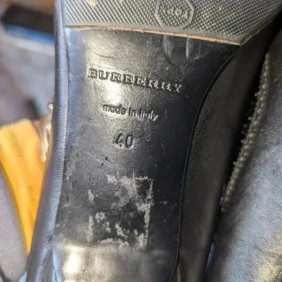 Burberry heels - Picture 6 of 10